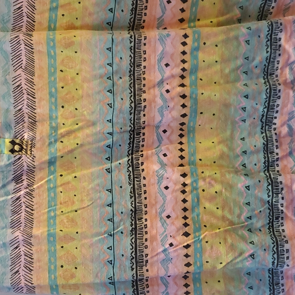 Neon tank with geometric print - Picture 4 of 4